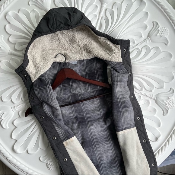 - Xs  Columbia fleece vest - Picture 6 of 10